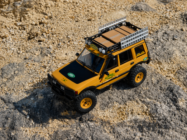 e2405657-466d-4482-ab05-950864791221 FMS 1:24 FCX24M Land Rover Discovery Camel Trophy Edition RTR RC Rock Crawler